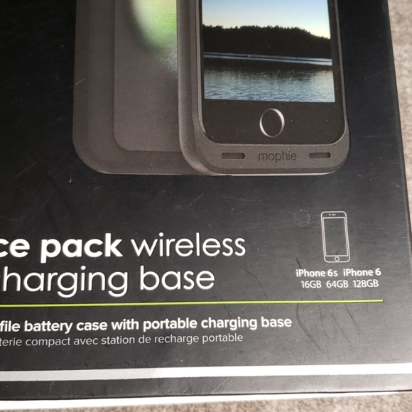 Mophie juice pack case and charging base - Picture 5 of 5